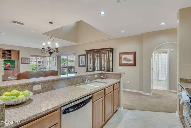 3935 E ROUGH RIDER Road 1106, Phoenix, AZ 85050