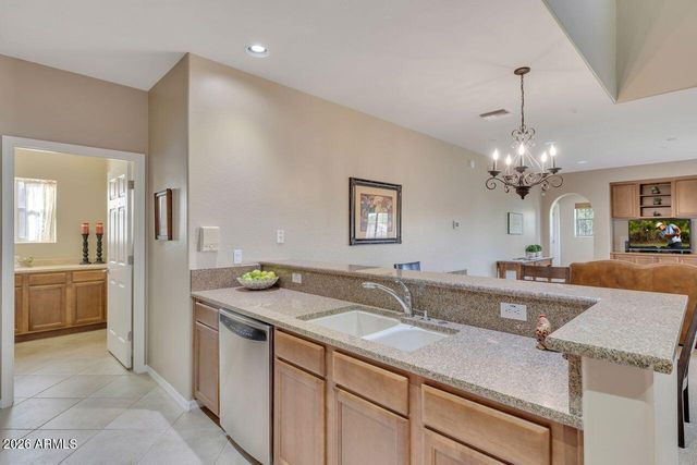 3935 E ROUGH RIDER Road 1106, Phoenix, AZ 85050