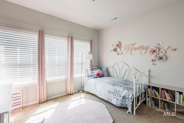 4513 S Dazzle Ave, Meridian, ID 83642