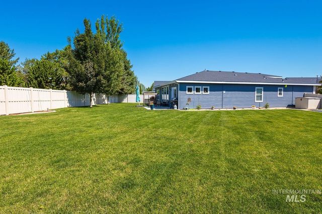 4513 S Dazzle Ave, Meridian, ID 83642