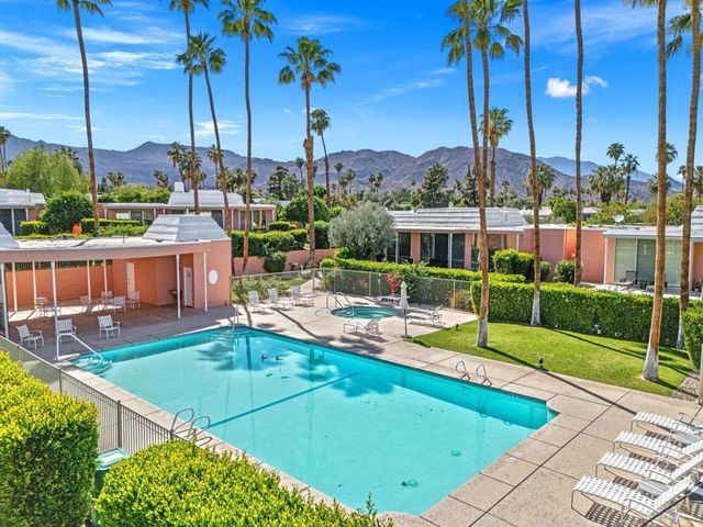 47432 Medina Drive W, Palm Desert, CA 92260