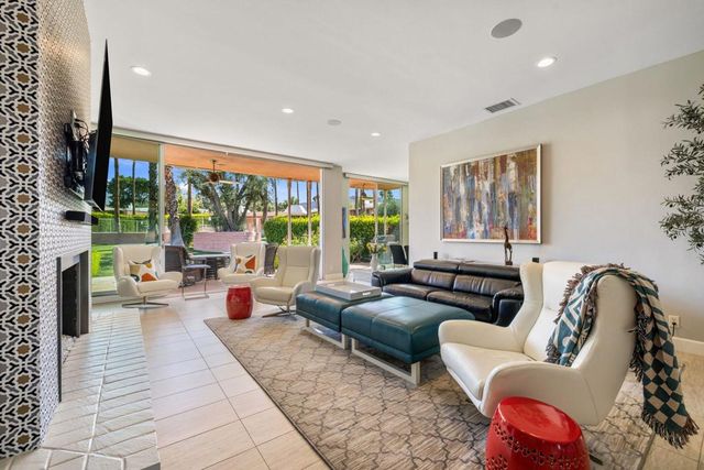 47432 Medina Drive W, Palm Desert, CA 92260