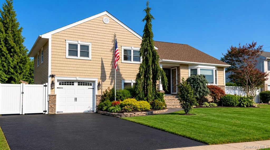 3681 Richard Lane, Wantagh, NY 11793 — exterior