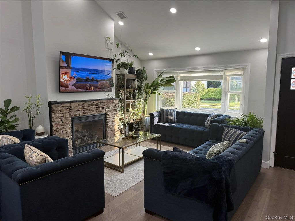 3681 Richard Lane, Wantagh, NY 11793 — photo 2