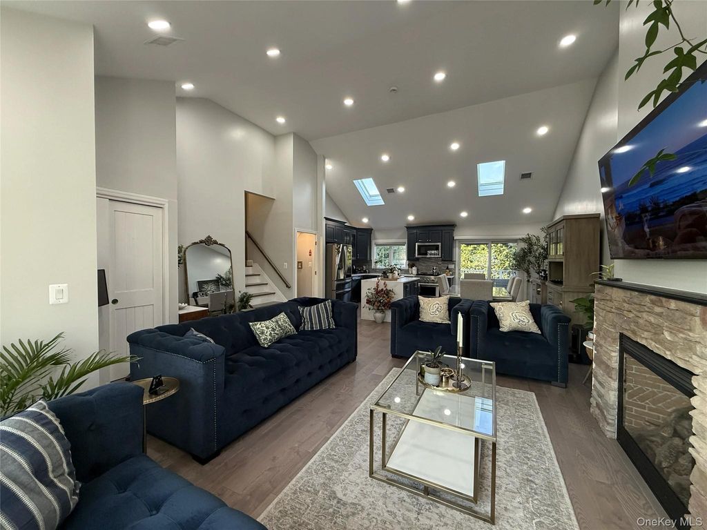 3681 Richard Lane, Wantagh, NY 11793 — photo 4