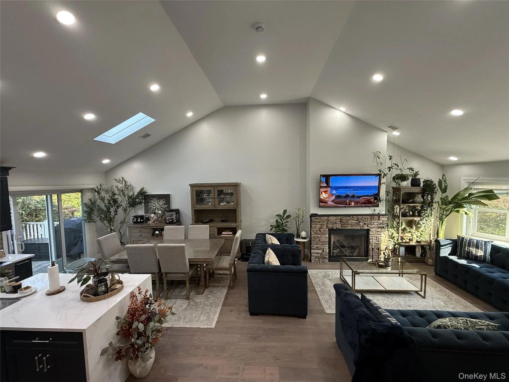 3681 Richard Lane, Wantagh, NY 11793 — photo 5
