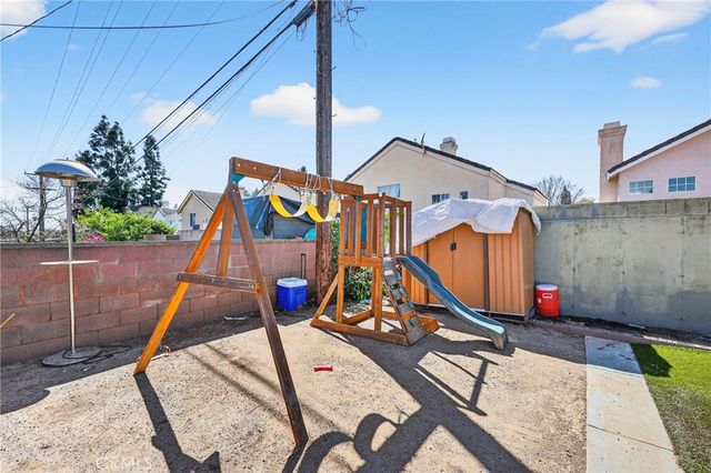 2415 Merrywood, Pomona, CA 91767