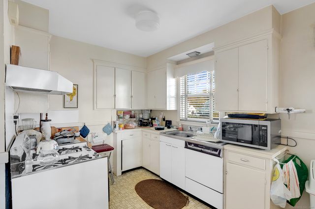 52 Herkimer Street, Waterbury, CT 06710