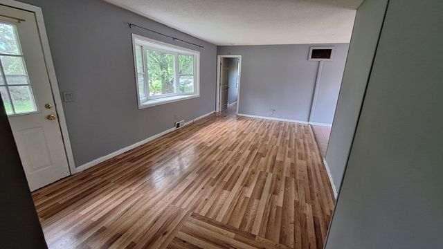 6609 W Broadway Avenue, Brooklyn Park, MN 55428