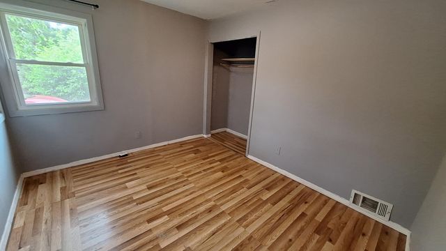 6609 W Broadway Avenue, Brooklyn Park, MN 55428