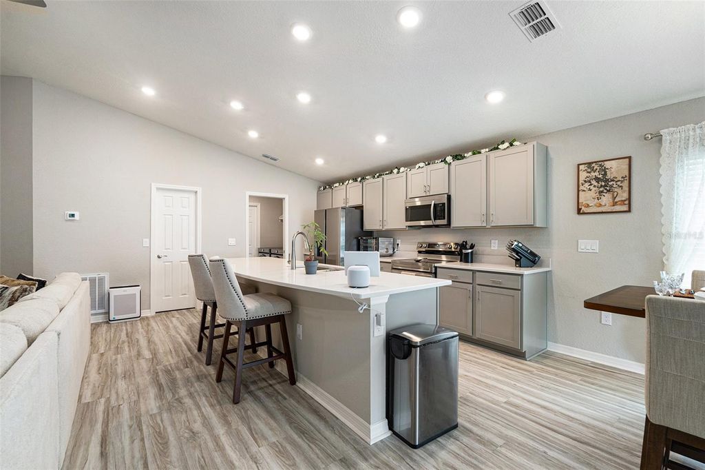 Image 13 of property listing at 6436 PEBBLEBROOKE WAY, Zephyrhills, FL 33541