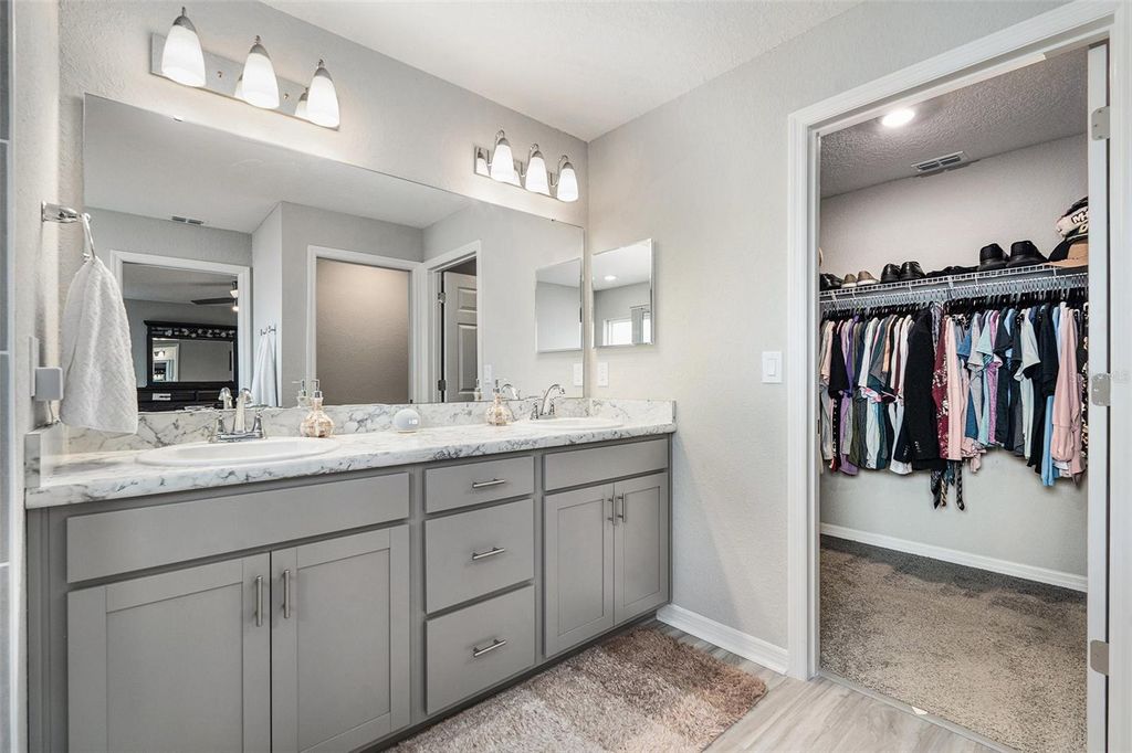 Image 21 of property listing at 6436 PEBBLEBROOKE WAY, Zephyrhills, FL 33541