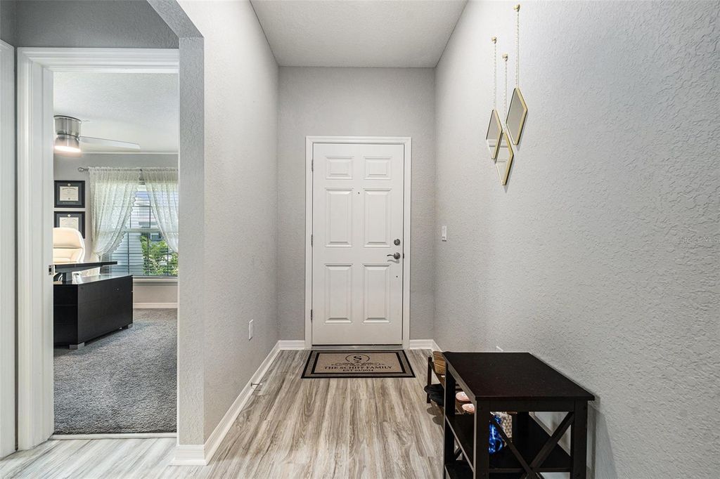 Image 5 of property listing at 6436 PEBBLEBROOKE WAY, Zephyrhills, FL 33541