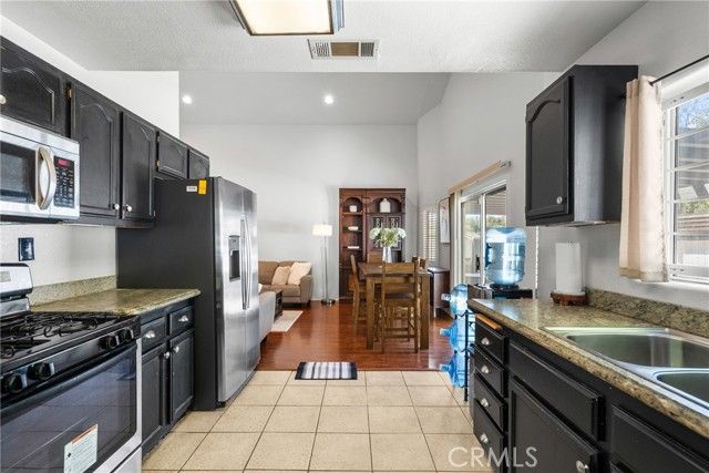 29721 Hunstock, Castaic, CA 91384