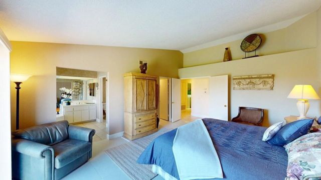 272 Vista Royale Circle E, Palm Desert, CA 92211