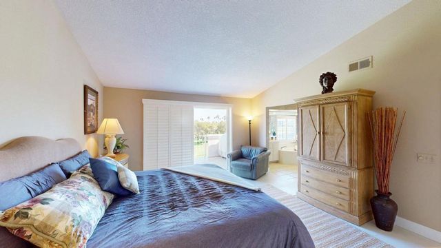 272 Vista Royale Circle E, Palm Desert, CA 92211