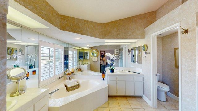 272 Vista Royale Circle E, Palm Desert, CA 92211