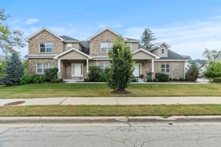 47 E 55th Street, Westmont, IL 60559