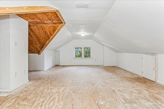 1011 N Reus St, Pensacola, FL 32501