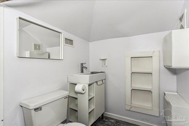 1011 N Reus St, Pensacola, FL 32501