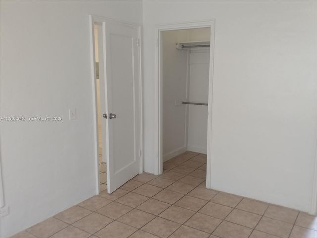 1260 Sesame St 4, Opa-locka, FL 33054