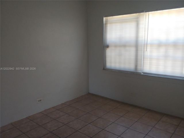 1260 Sesame St 4, Opa-locka, FL 33054