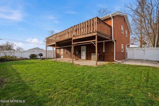 708 Auth Avenue, Oakhurst, NJ 07755