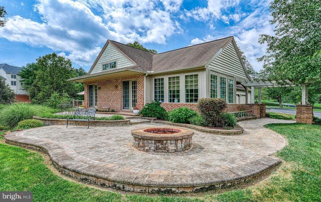 102 WHEATLAND RD, Lewisberry, PA 17339
