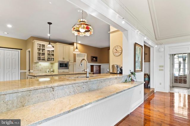 102 WHEATLAND RD, Lewisberry, PA 17339