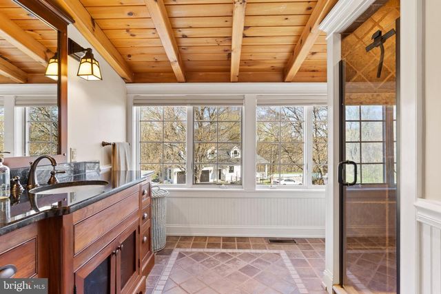 102 WHEATLAND RD, Lewisberry, PA 17339