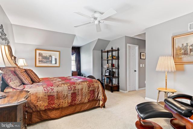 102 WHEATLAND RD, Lewisberry, PA 17339