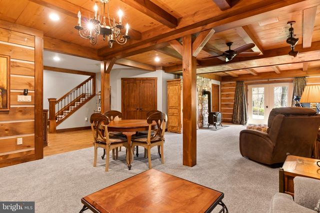 102 WHEATLAND RD, Lewisberry, PA 17339