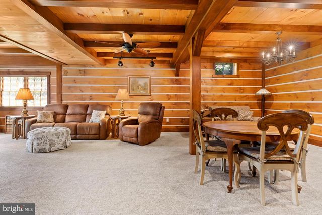 102 WHEATLAND RD, Lewisberry, PA 17339