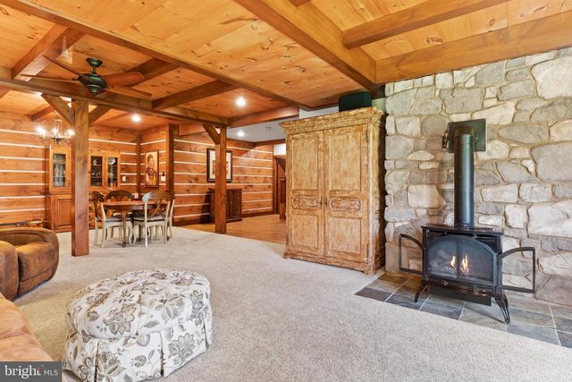 102 WHEATLAND RD, Lewisberry, PA 17339
