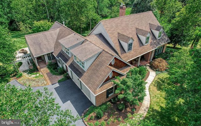 102 WHEATLAND RD, Lewisberry, PA 17339
