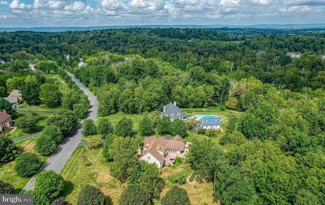 102 WHEATLAND RD, Lewisberry, PA 17339