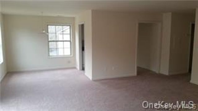 25 Henry W Dubios Drive 42, New Paltz, NY 12561