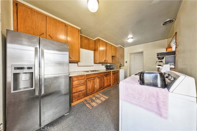 3729 Easy, Long Beach, CA 90810