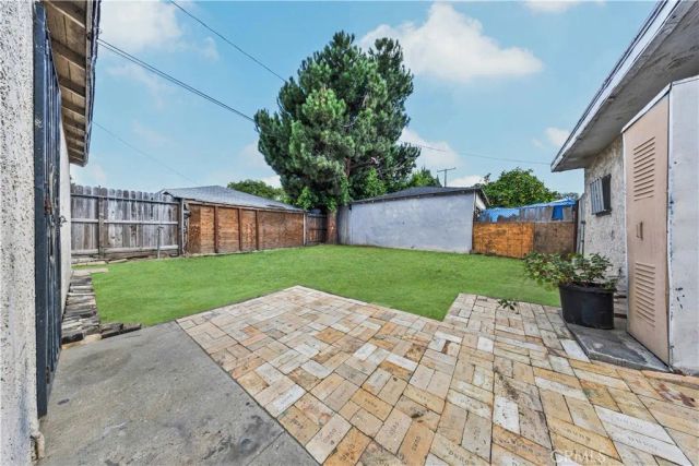 3729 Easy, Long Beach, CA 90810