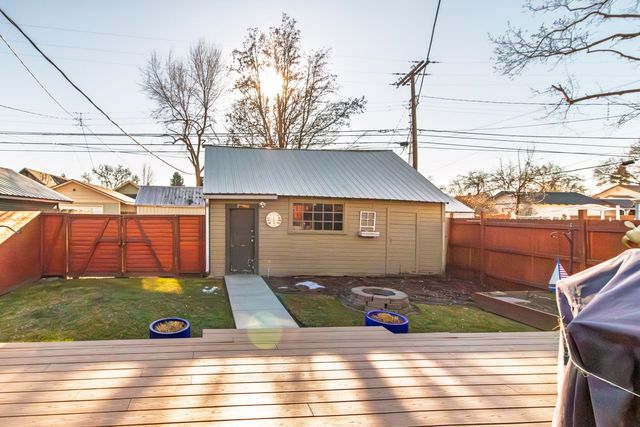 2219 W Maxwell Ave, Spokane, WA 99201