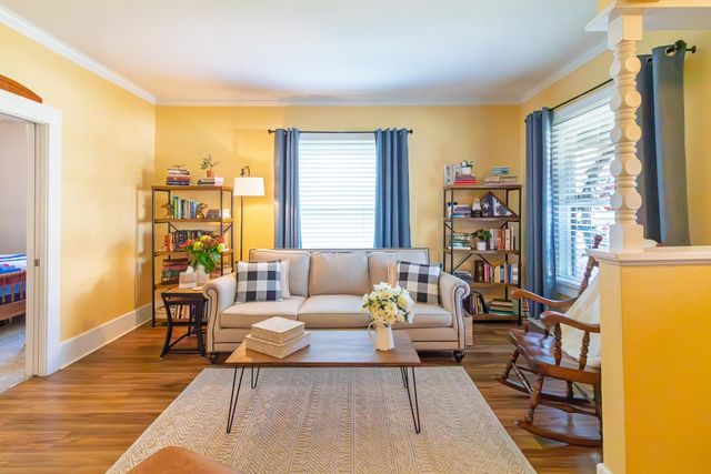 2219 W Maxwell Ave, Spokane, WA 99201