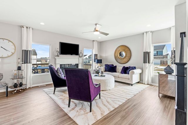 6587 E 104th Avenue, Crown Point, IN 46307