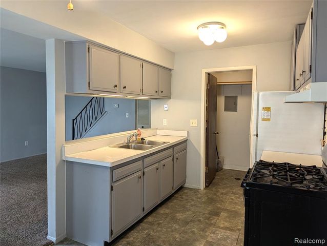 38030 Greenwood Street, Westland, MI 48185