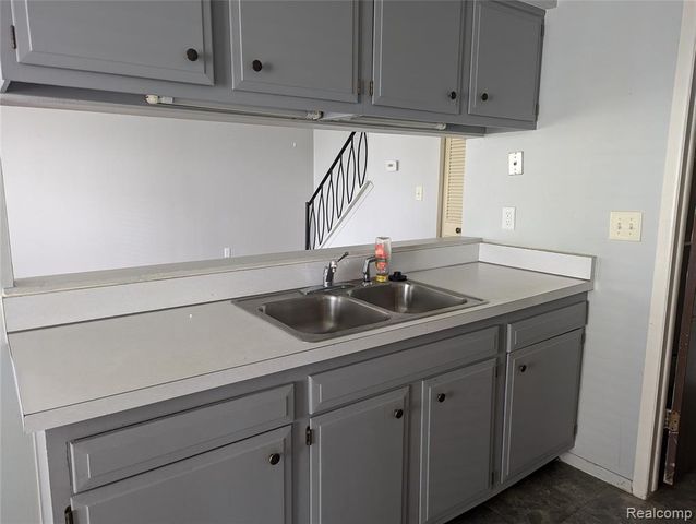 38030 Greenwood Street, Westland, MI 48185