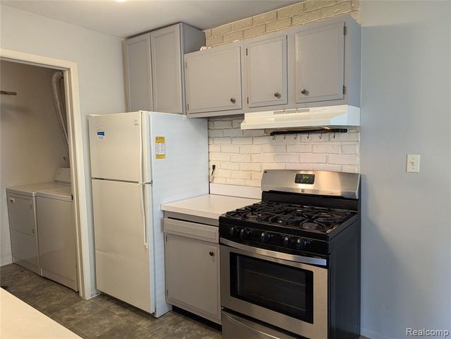 38030 Greenwood Street, Westland, MI 48185