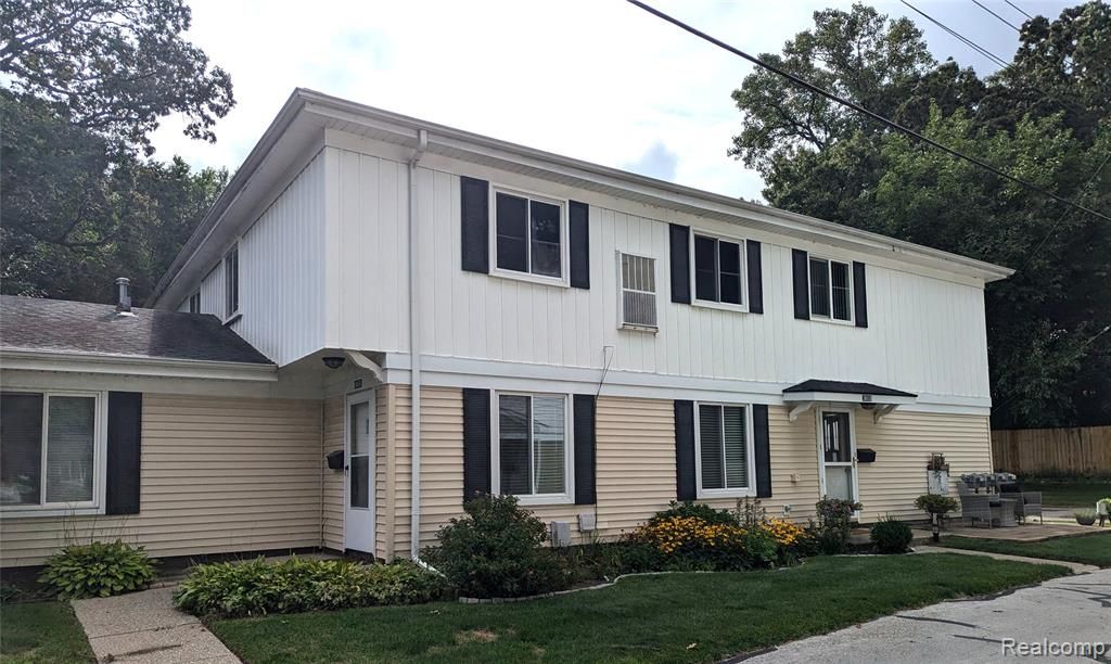 38030 Greenwood Street, Westland, MI 48185