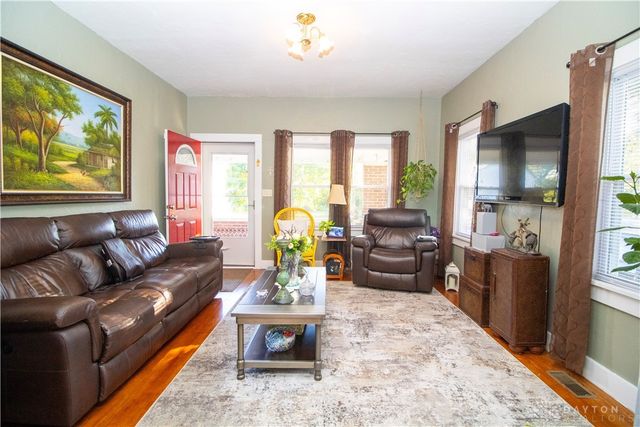 103 E Worley Avenue, Dayton, OH 45426