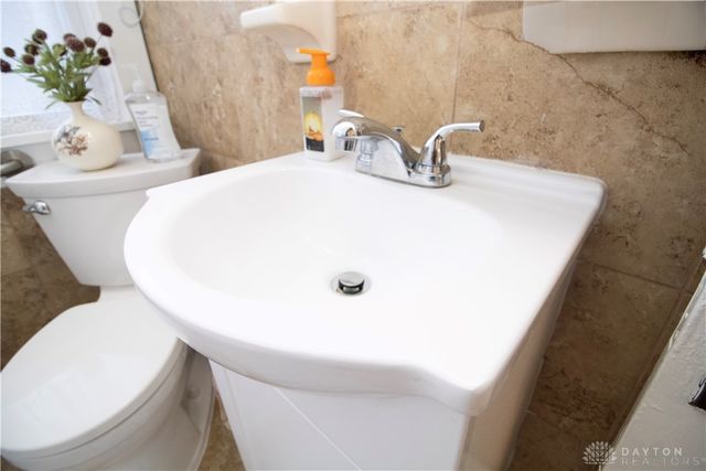 103 E Worley Avenue, Dayton, OH 45426