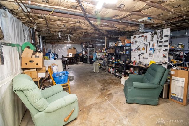 103 E Worley Avenue, Dayton, OH 45426