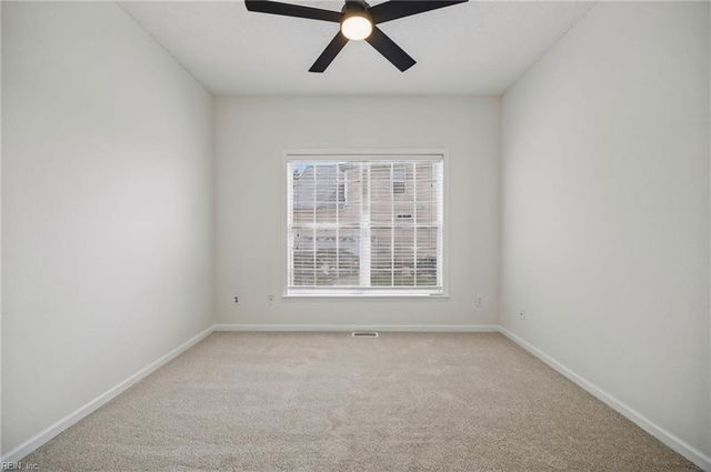5066 S Links CIR, Suffolk, VA 23435